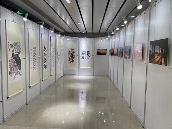 八棱柱展板4